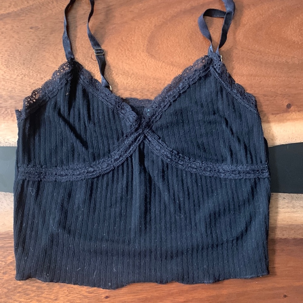 Y2K lace cropped black tank top